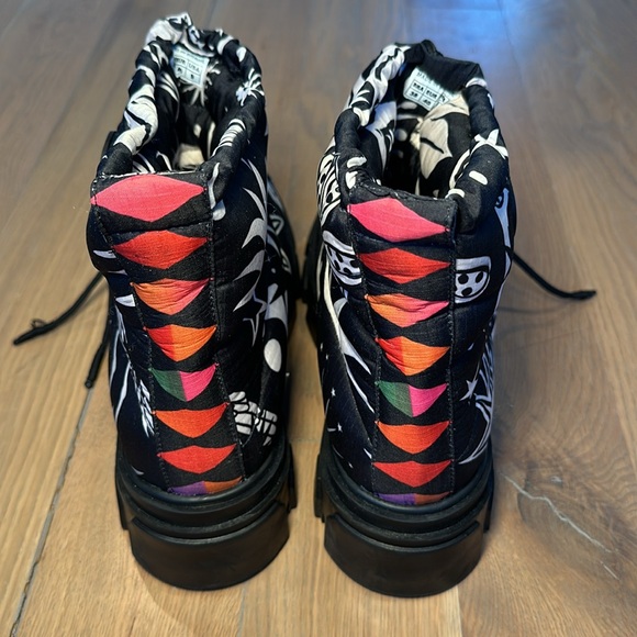 FARM Rio Lug Sole Puffer Bootie In Cerrado Sky Black - Picture 6 of 9